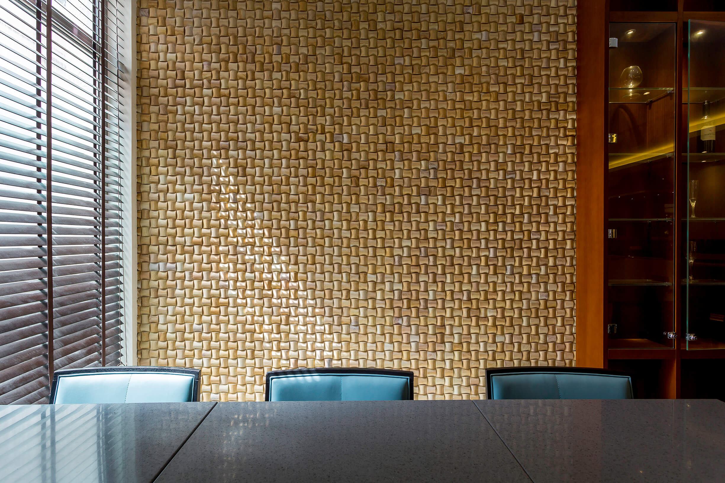 Interior design of mercure gold hotel by kg design studio photo 5