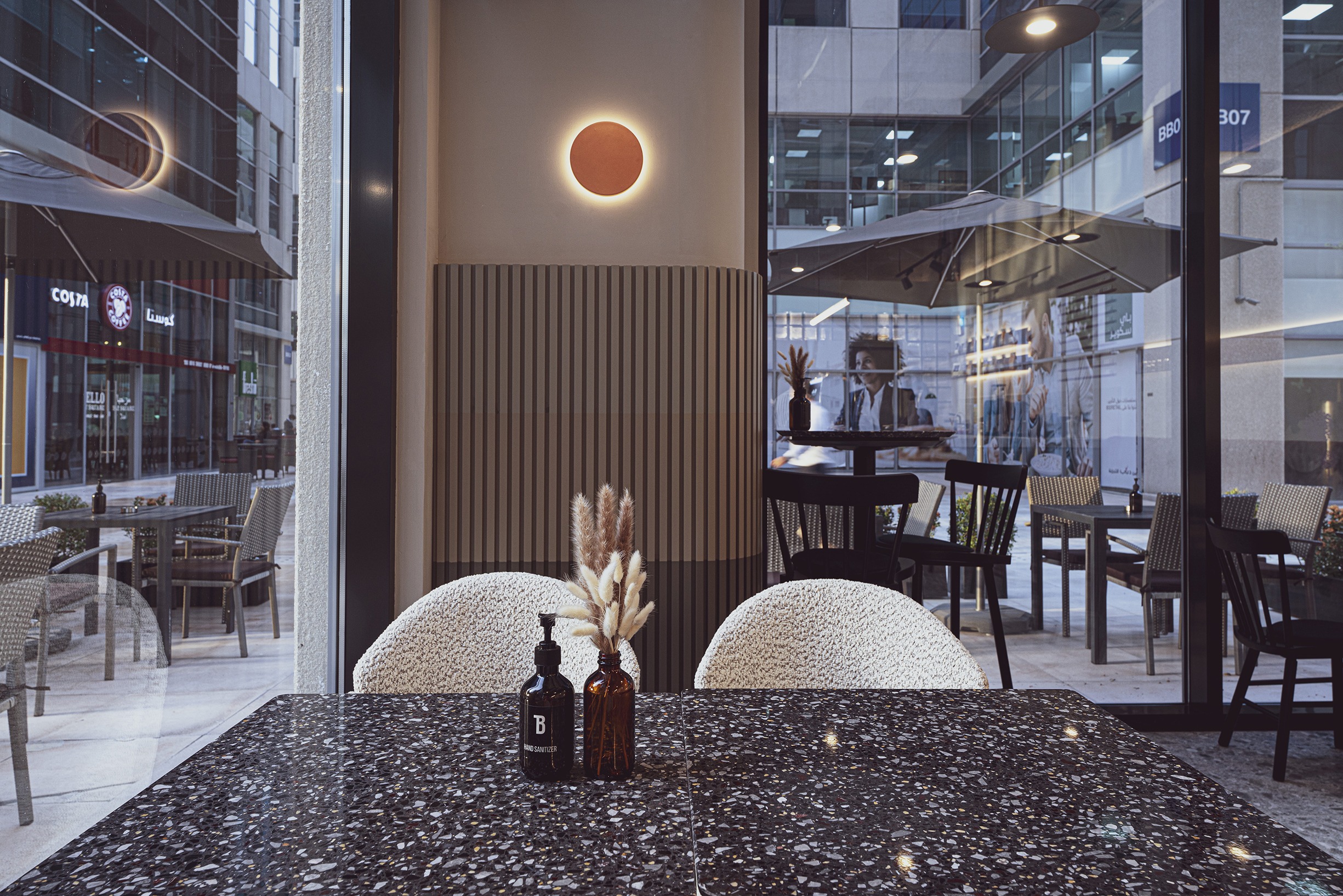 Interior design of stitle brew specialty coffee bay square by kg design photo 27